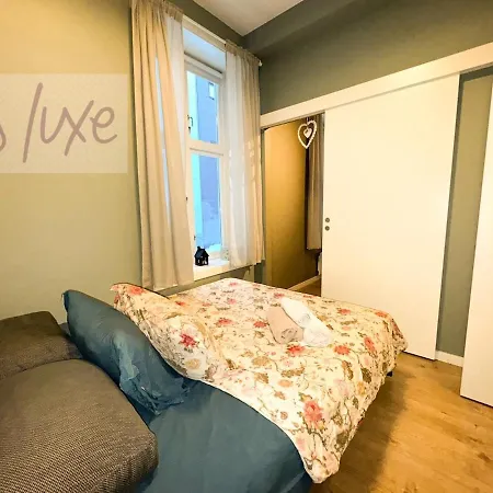 アパート Royal Park Wifi Tv Quite Bus Tram *